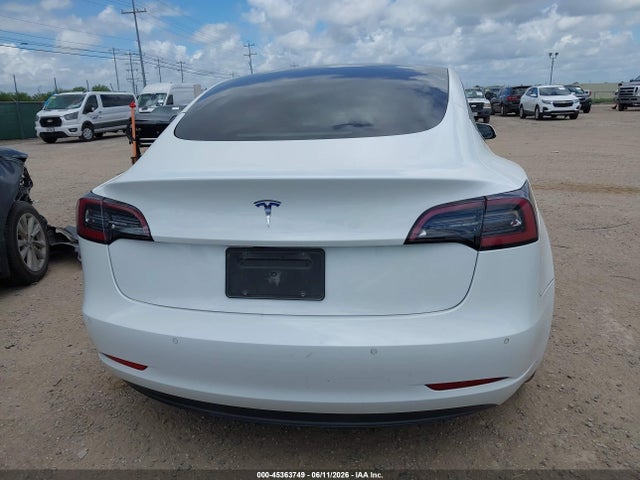 45363749 :رقم المزاد ، 5YJ3E1EA3MF962631 vin ، 2021 Tesla Model 3 Standard Range Plus Rear-wheel Drive مزاد بيع