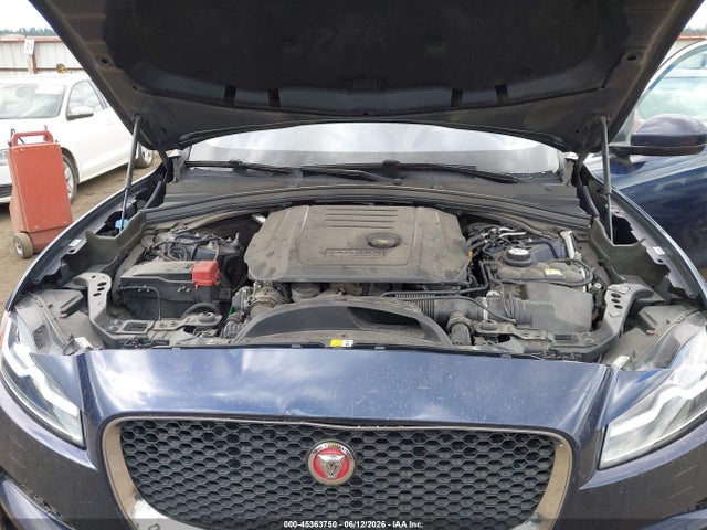 Jaguar F-pace 20d Prestige 2017 SADCK2BN8HA086258 Image 10