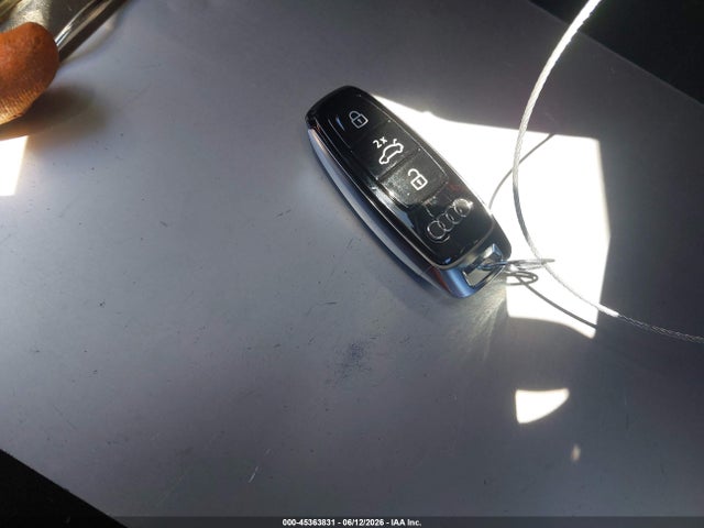 Продажа на аукционе авто 2024 Audi E-tron Gt Premium Plus Quattro, vin: WAUFJBFW4R7004763, номер лота: 45363831