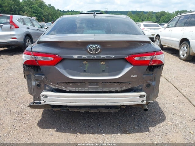 45363858 :رقم المزاد ، 4T1C11AK1LU963756 vin ، 2020 Toyota Camry Le مزاد بيع