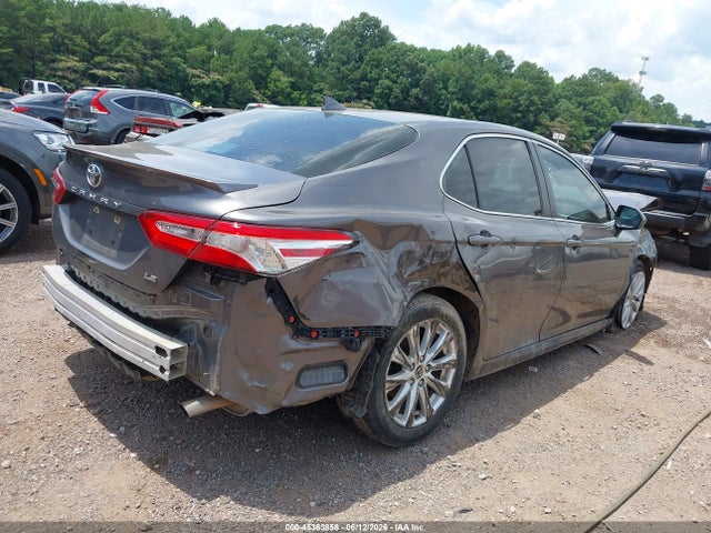 45363858 :رقم المزاد ، 4T1C11AK1LU963756 vin ، 2020 Toyota Camry Le مزاد بيع