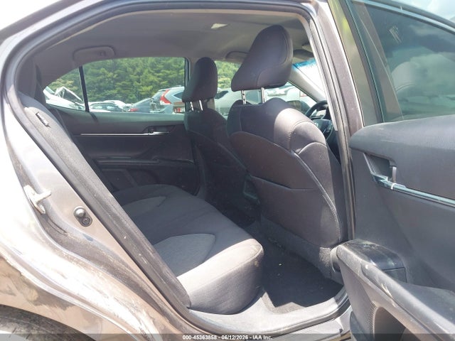 45363858 :رقم المزاد ، 4T1C11AK1LU963756 vin ، 2020 Toyota Camry Le مزاد بيع