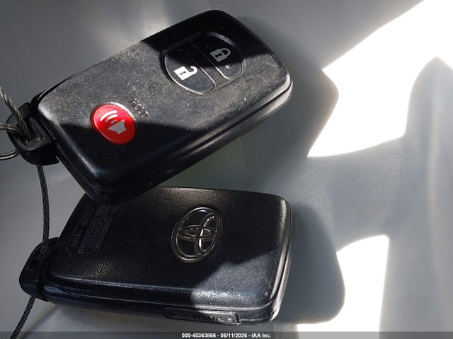 Toyota Prius V Three 2014 JTDZN3EU6EJ014802 Image 11
