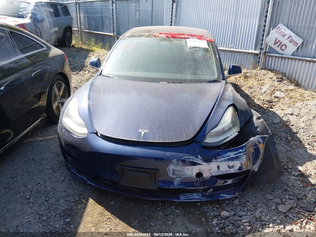 Tesla Model 3 Long Range/mid Range 2018 5YJ3E1EA2JF046194 Image 12