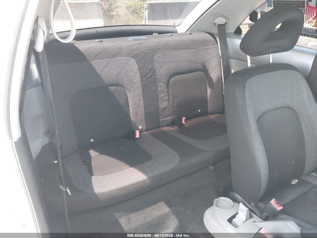 Aukcja sprzedaży 2001 Volkswagen New Beetle Gls Tdi, vin: 3VWCP21C21M474962, numer aukcji: 45363898