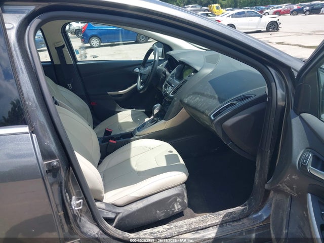 Продаж на аукціоні авто 2018 Ford Focus Titanium, vin: 1FADP3J27JL294517, номер лоту: 45363959