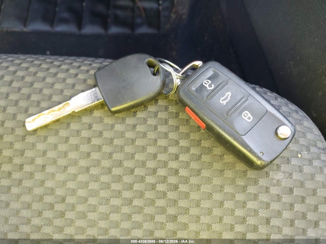 Продажа на аукционе авто 2011 Volkswagen Jetta 2.0l S, vin: 3VW2K7AJ0BM010107, номер лота: 45363986