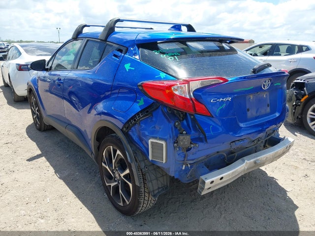NMTKHMBX7NR140729 Toyota C-HR XLE
