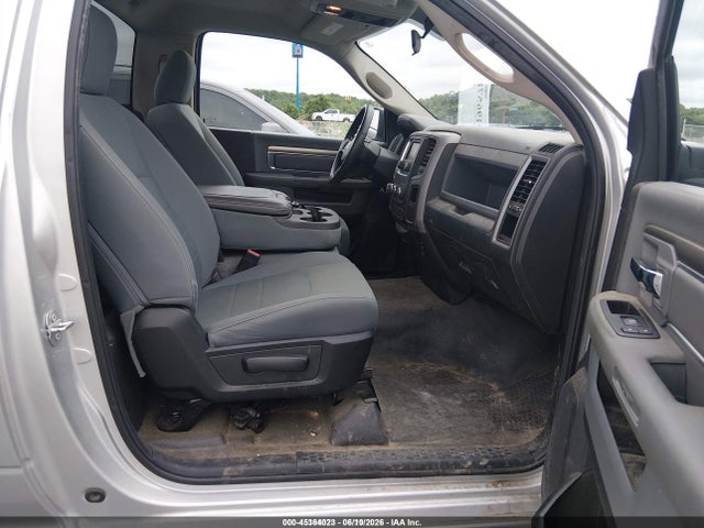 Продаж на аукціоні авто 2019 Ram 1500 Classic Tradesman  4x2 8' Box, vin: 3C6JR6DG1KG502851, номер лоту: 45364023
