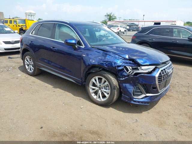 2024 Audi Q3 Premium 45 Tfsi S Line Quattro Tiptronic მანქანა იყიდება აუქციონზე, vin: WA1DECF30R1024631, აუქციონის ნომერი: 45364118