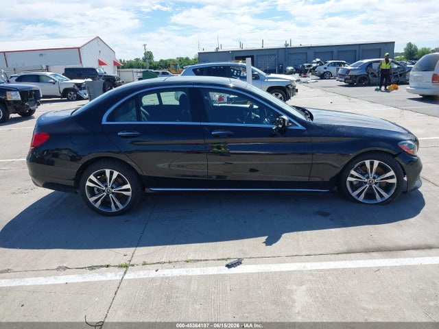 2021 Mercedes-benz C 300 4matic მანქანა იყიდება აუქციონზე, vin: W1KWF8EB4MR646666, აუქციონის ნომერი: 45364187