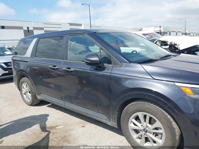 45364190 :رقم المزاد ، KNDNB4H37N6121649 vin ، 2022 Kia Carnival Mpv Lx Seat Package مزاد بيع
