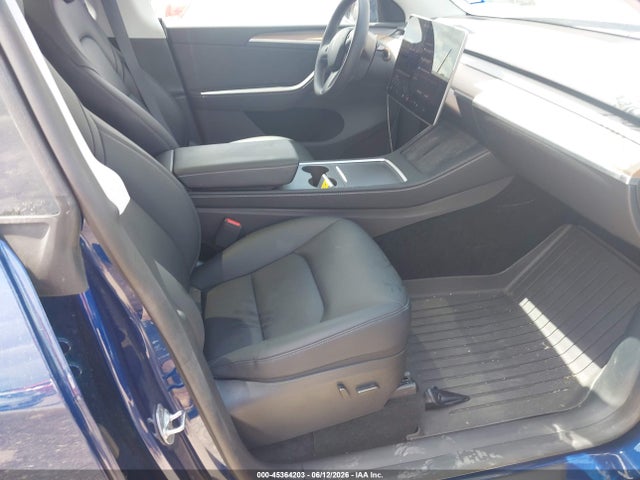 Продажа на аукционе авто 2023 Tesla Model Y Awd/long Range Dual Motor All-wheel Drive, vin: 7SAYGDEE5PA159859, номер лота: 45364203