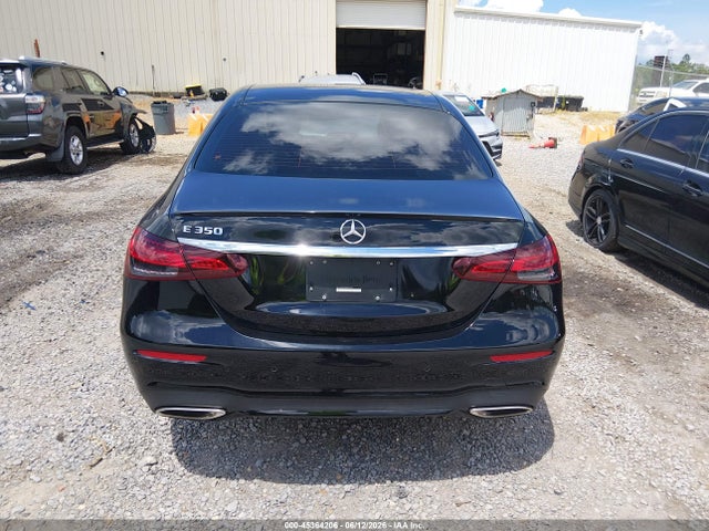 Mercedes-Benz E 350 2022 W1KZF8DB3NB084669 Image 16