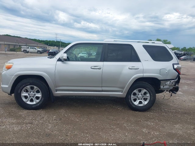2010 Toyota 4runner Sr5 V6 მანქანა იყიდება აუქციონზე, vin: JTEBU5JR0A5002953, აუქციონის ნომერი: 45364238