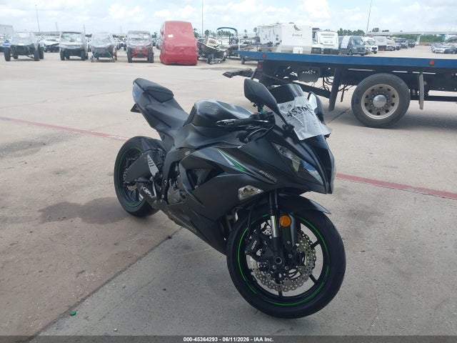 Kawasaki Zx636 E 2016 JKBZXJE15GA019275 головне зображення
