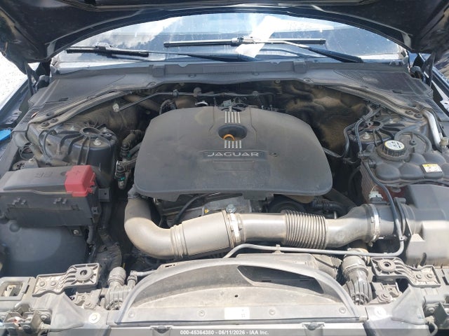 45364380 :رقم المزاد ، SAJAD4BG4HA950461 vin ، 2017 Jaguar Xe 25t Premium مزاد بيع