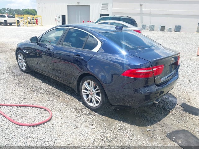 45364380 :رقم المزاد ، SAJAD4BG4HA950461 vin ، 2017 Jaguar Xe 25t Premium مزاد بيع