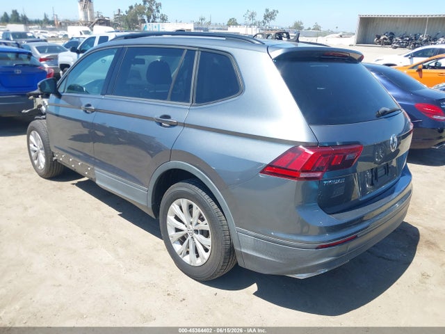 3VV1B7AX4LM074642 Volkswagen Tiguan 2.0t S