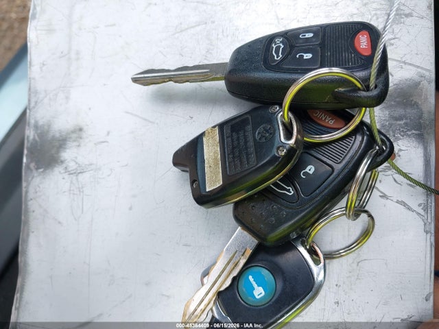 45364409 :رقم المزاد ، 1C3CC5FB7AN205429 vin ، 2010 Chrysler Sebring Limited مزاد بيع