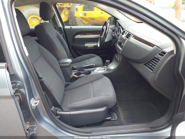 45364409 :رقم المزاد ، 1C3CC5FB7AN205429 vin ، 2010 Chrysler Sebring Limited مزاد بيع