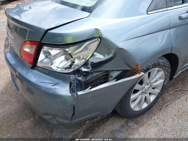 45364409 :رقم المزاد ، 1C3CC5FB7AN205429 vin ، 2010 Chrysler Sebring Limited مزاد بيع