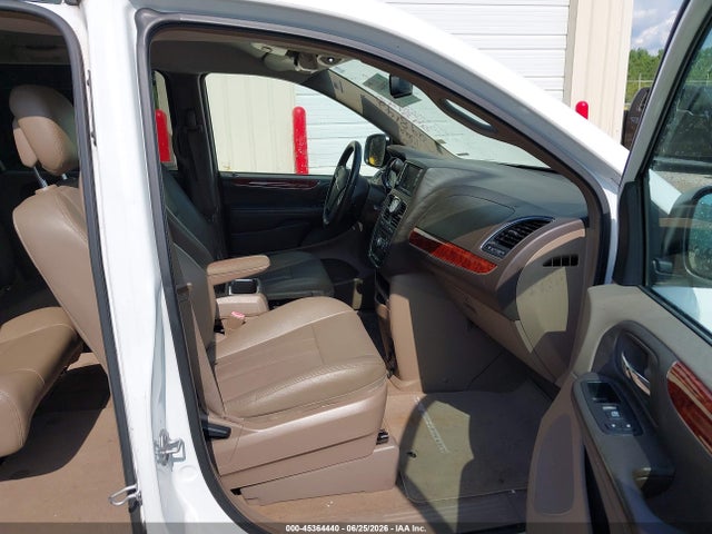 45364440 :رقم المزاد ، 2C4RC1BG7GR298142 vin ، 2016 Chrysler Town & Country Touring مزاد بيع