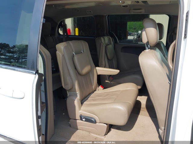 45364440 :رقم المزاد ، 2C4RC1BG7GR298142 vin ، 2016 Chrysler Town & Country Touring مزاد بيع