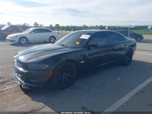 45364444 :رقم المزاد ، 2C3CDXCT2FH772038 vin ، 2015 Dodge Charger R/t مزاد بيع