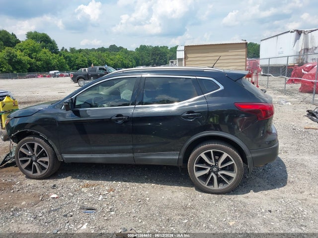 JN1BJ1CP0KW212081 Nissan Rogue Sport Sl