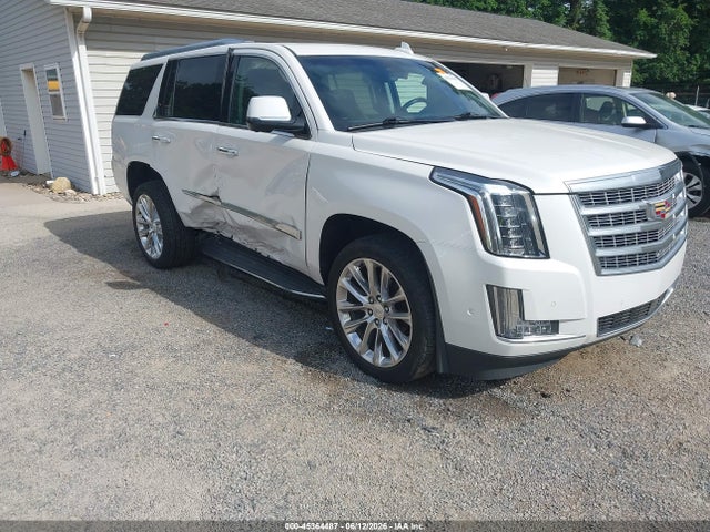 Продажа на аукционе авто 2020 Cadillac Escalade 4wd Luxury, vin: 1GYS4BKJ7LR129748, номер лота: 45364487