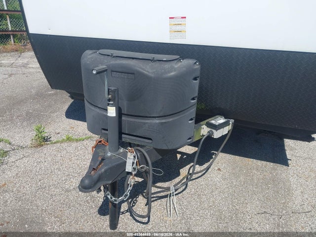 Riverside Travel Trailer 2018 521BT2114JP016720 Image 10