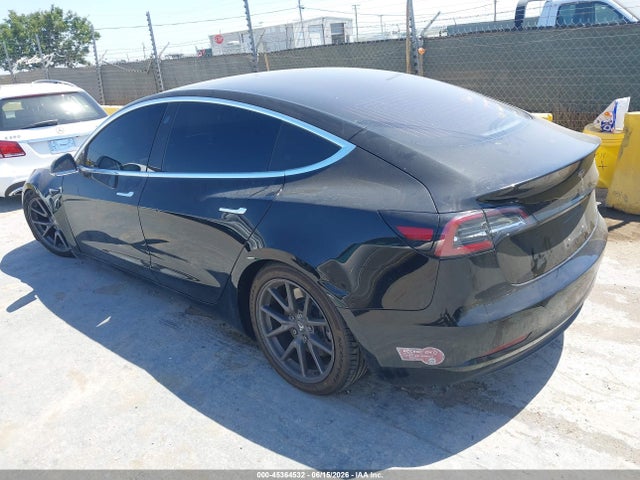 45364532 :رقم المزاد ، 5YJ3E1EA5JF034475 vin ، 2018 Tesla Model 3 Long Range/mid Range مزاد بيع