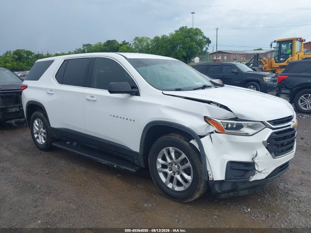 Chevrolet Traverse Ls 2018 1GNERFKW6JJ204398 Image 13