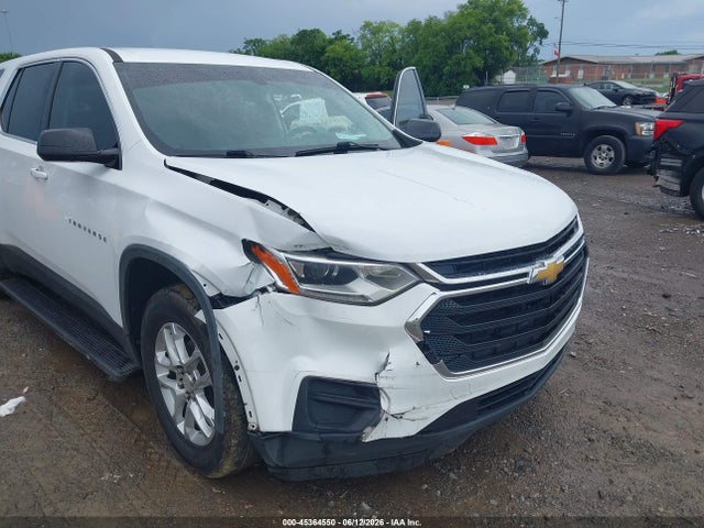 Chevrolet Traverse Ls 2018 1GNERFKW6JJ204398 Image 6