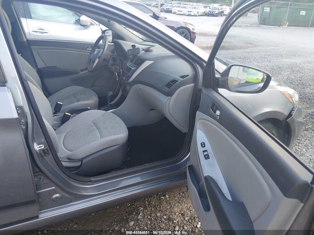 KMHCT4AE6GU942882 Hyundai ACCENT SE