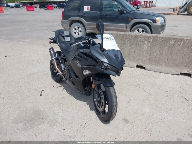 45364584 :رقم المزاد ، ML5EXGH10TDA76478 vin ، 2026 Kawasaki Ex500 H مزاد بيع