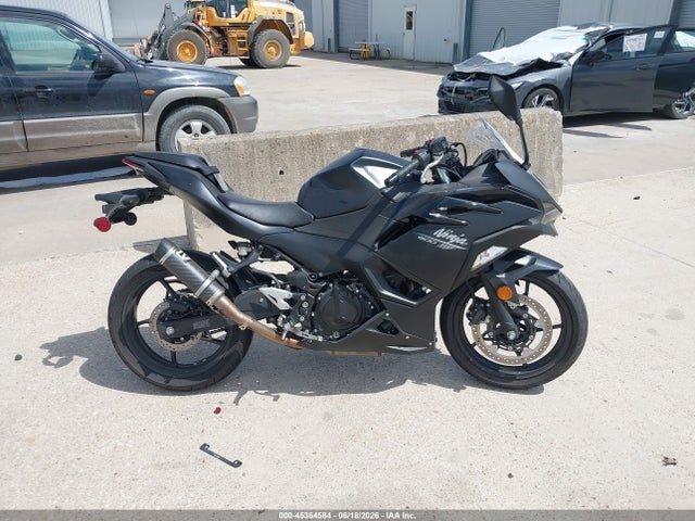 45364584 :رقم المزاد ، ML5EXGH10TDA76478 vin ، 2026 Kawasaki Ex500 H مزاد بيع