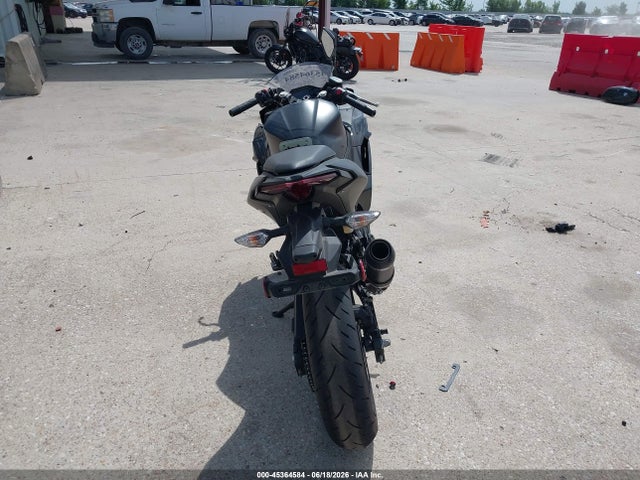 45364584 :رقم المزاد ، ML5EXGH10TDA76478 vin ، 2026 Kawasaki Ex500 H مزاد بيع