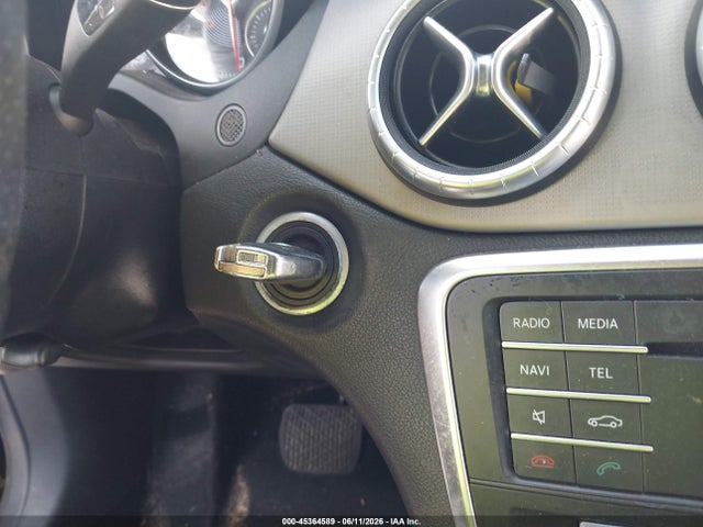 WDDSJ4EB9HN478879 Mercedes-Benz CLA 250