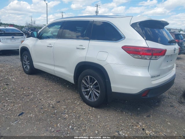 Toyota Highlander Xle 2017 5TDJZRFH4HS521856 Image 3