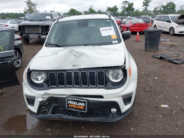 45364606 :رقم المزاد ، ZACNJDB14NPN78505 vin ، 2022 Jeep Renegade Latitude 4x4 مزاد بيع