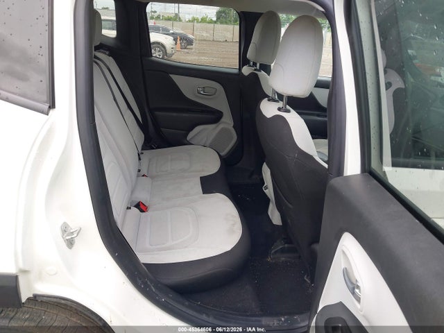 45364606 :رقم المزاد ، ZACNJDB14NPN78505 vin ، 2022 Jeep Renegade Latitude 4x4 مزاد بيع