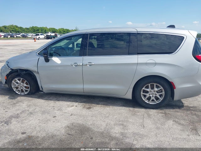Продаж на аукціоні авто 2024 Chrysler Pacifica Touring L, vin: 2C4RC1BG3RR125625, номер лоту: 45364627