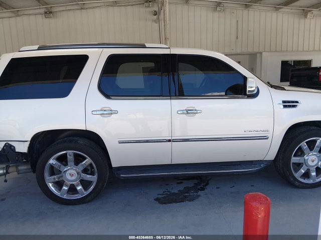 2013 Cadillac Escalade Luxury მანქანა იყიდება აუქციონზე, vin: 1GYS4BEF4DR160545, აუქციონის ნომერი: 45364685