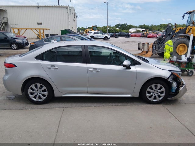 2022 Toyota Corolla Le მანქანა იყიდება აუქციონზე, vin: 5YFEPMAE0NP296184, აუქციონის ნომერი: 45364796