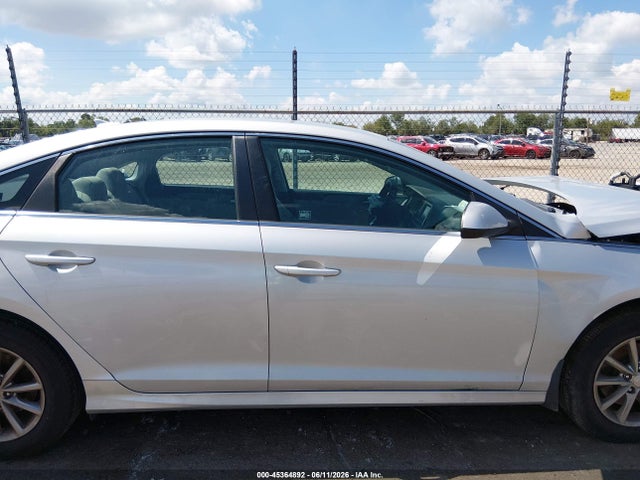 Hyundai SONATA SE 2019 5NPE24AF5KH809476 Image 13