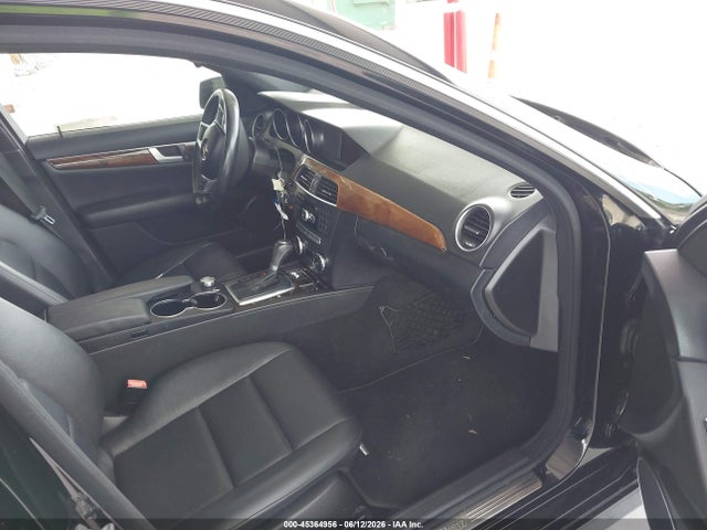 45364956 :رقم المزاد ، WDDGF8AB0EA940267 vin ، 2014 Mercedes-benz C 300 Sport 4matic مزاد بيع