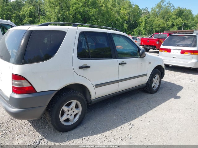 1999 Mercedes-benz Ml 320 მანქანა იყიდება აუქციონზე, vin: 4JGAB54E3XA127150, აუქციონის ნომერი: 45364986