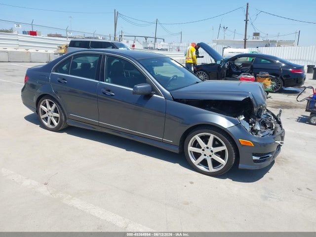 Mercedes-Benz C 250 Sport 2014 WDDGF4HB9EG248116 zdjęcie główne